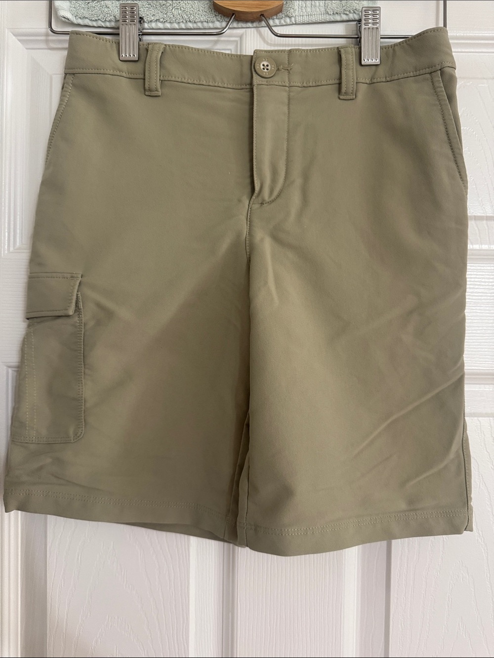 Under Armour Boys Olive Green Cargo Shorts